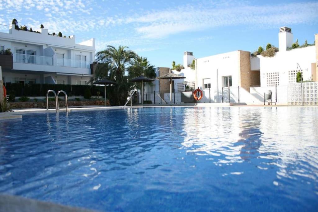 Nova Beach Super Cool Seaview Apartment سانتا بولا المظهر الخارجي الصورة
