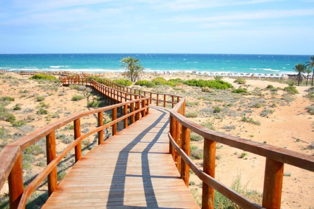 Nova Beach Super Cool Seaview Apartment سانتا بولا المظهر الخارجي الصورة